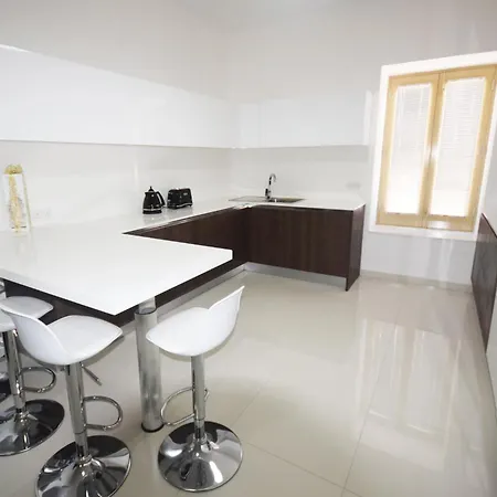 V86 - 2 Bedroom Md Shorestay Apartman