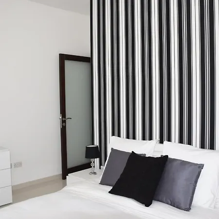 V86 - 2 Bedroom Md Shorestay * Sliema