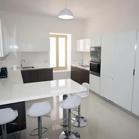 Apartman V86 - 2 Bedroom Md Shorestay Sliema