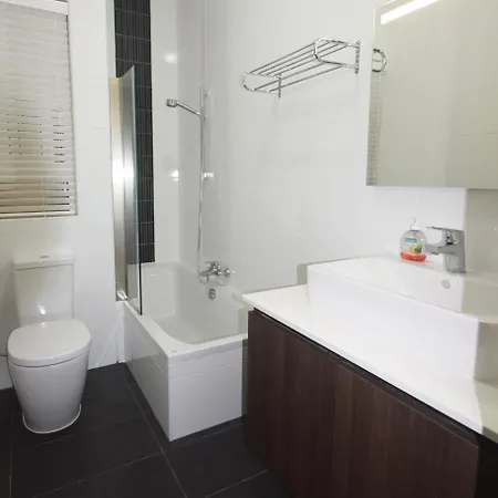 V86 - 2 Bedroom Md Shorestay Слима